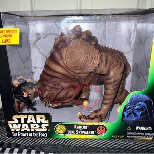 STAR WARS RANCOR & LUKE SKYWALKER: THE POER OF THE FORCE TOY